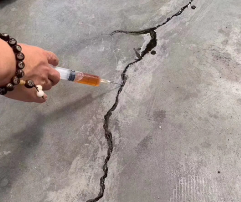 垦利混凝土裂缝修补技术详解​